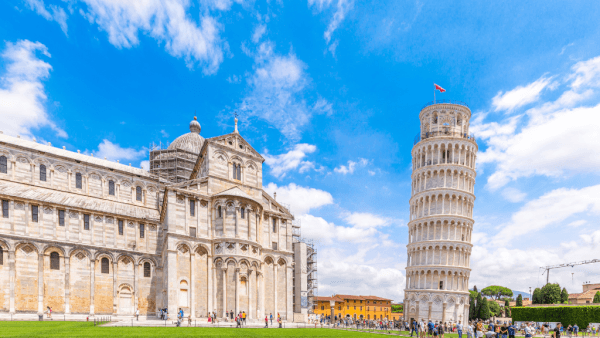 pisa hire car
