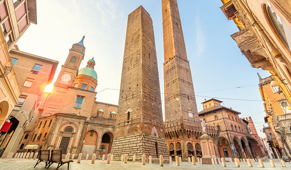 Car hire in Bologna
